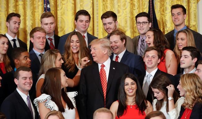 Trump tells reporter to be "quiet" | iNFOnews.ca CP203097530