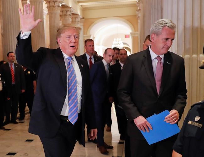 Trump takes swipe at South Carolina's Sanford in GOP meeting | iNFOnews.ca CP1991380273