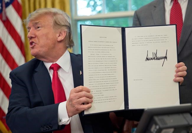 In reversal, Trump orders halt to his family separation rule | iNFOnews.ca In reversal, Trump orders halt to his family separation rule | iNFOnews.ca