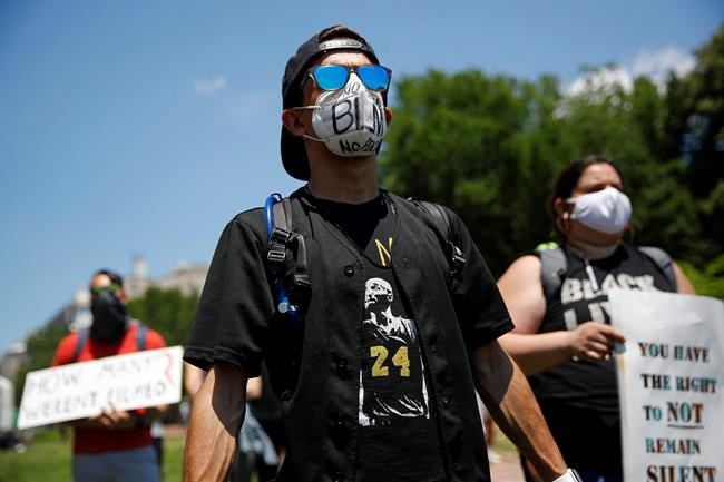 Watchdog eyes violent routing of protesters near White House | iNFOnews.ca