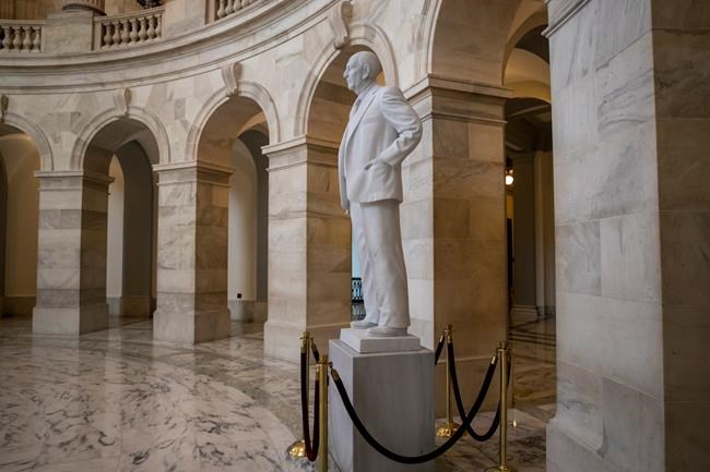 Republicans resist plan to rename Senate building for McCain | iNFOnews.ca Republicans resist plan to rename Senate building for McCain | iNFOnews.ca