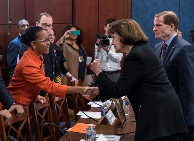 Senators: Allow feds to keep guns from people deemed threat | iNFOnews.ca Senators: Allow feds to keep guns from people deemed threat | iNFOnews.ca