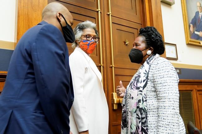 House panel votes to advance bill on slavery reparations | iNFOnews.ca
