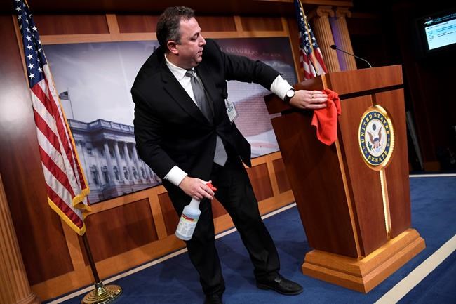 Trump pushes for massive aid from Congress, checks to public | iNFOnews.ca Trump pushes for massive aid from Congress, checks to public | iNFOnews.ca