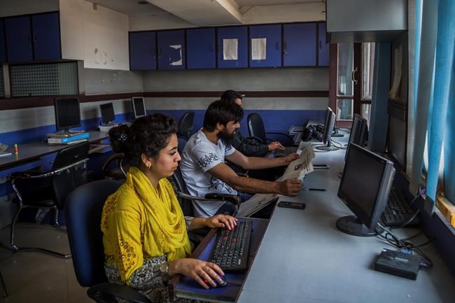 Gov't bans Kashmir newspaper, fearing anti-India violence | iNFOnews.ca Gov't bans Kashmir newspaper, fearing anti-India violence | iNFOnews.ca