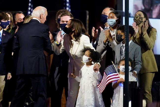 Harris pays tribute to Black women in 1st speech as VP-elect | iNFOnews.ca CP892734109