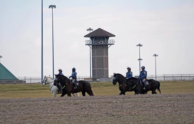 Latest: Mother of Delaware prisoner: Trouble was brewing | iNFOnews.ca