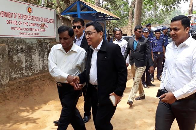 Rohingya in camp tell Myanmar official they survived attacks | iNFOnews.ca