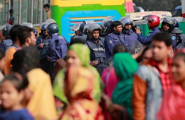 Bangladesh police, garment workers clash in protests | iNFOnews.ca