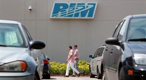 News of cuts and delays at Research In Motion leaves community reeling | iNFOnews.ca CP19246952