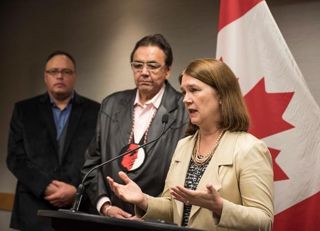 Doctor, health administrator to lead Manitoba switched-at-birth review | iNFOnews.ca
