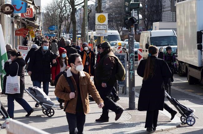 Number of foreigners moving to Germany hits 10-year low | iNFOnews.ca