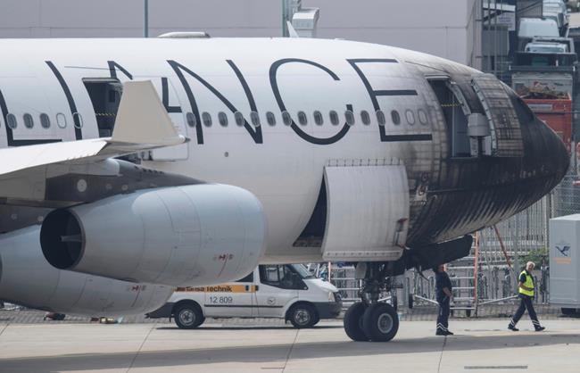 10 injured by heavy smoke in Frankfurt Airport vehicle fire | iNFOnews.ca