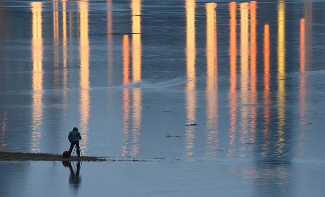 Germany braces for weather extremes: snowy north, warm south | iNFOnews.ca