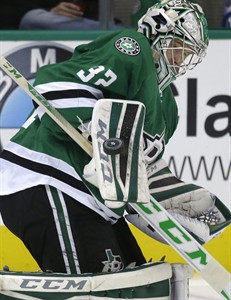 Jonathan Bernier makes 43 saves for 2nd shutout this season, Maple Leafs blank Stars 4-0 | iNFOnews.ca Jonathan Bernier makes 43 saves for 2nd shutout this season, Maple Leafs blank Stars 4-0 | iNFOnews.ca