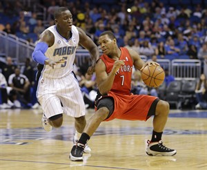 DeMar DeRozan scores 28, Raptors escape with 98-93 victory over Magic | iNFOnews.ca CP27797905