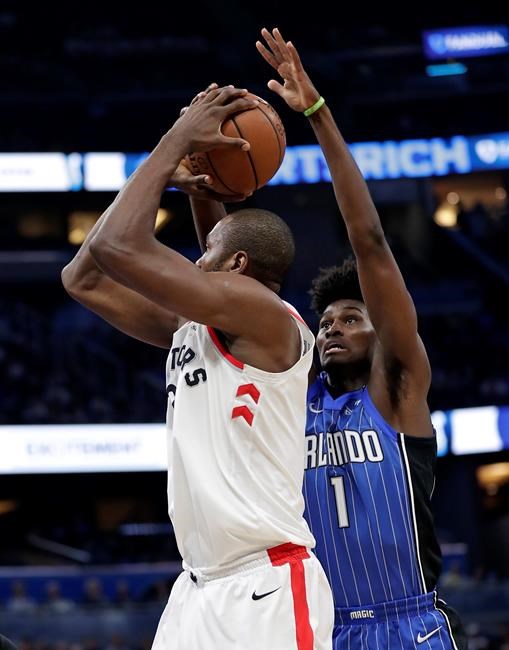 Raptors use strong defence in 4th to beat Magic 93-86 | iNFOnews.ca