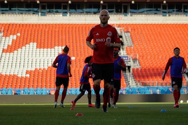 Toronto FC trains at BMO Field for first time since global pandemic lockdown | iNFOnews.ca CP587766866