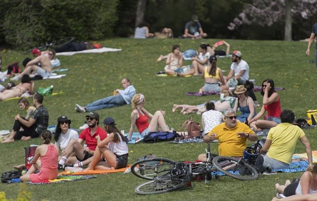 Heat wave forces cities, long-term care centres to rethink how to offer heat relief under COVID-19 | iNFOnews.ca
