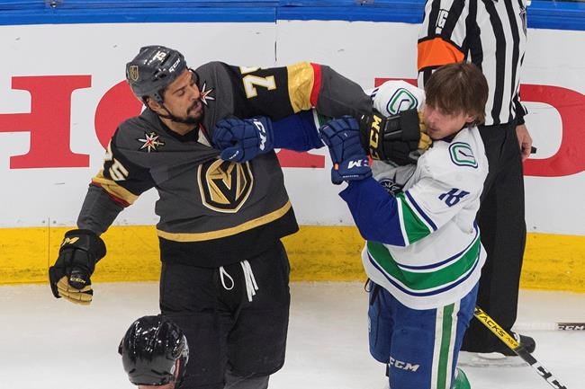 Vegas' Reaves suspended for West final Game for hit to head | iNFOnews.ca