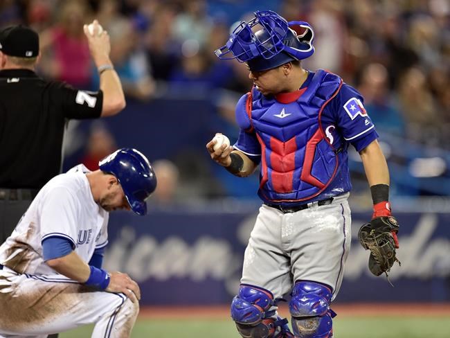 Guzman hits tie-breaking RBI single as Rangers down Blue Jays 6-4 | iNFOnews.ca