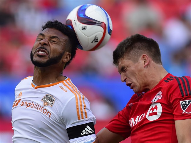 Houston spoils Toronto FC's home opener with 2-1 road win at new-look BMO Field | iNFOnews.ca CP33043835