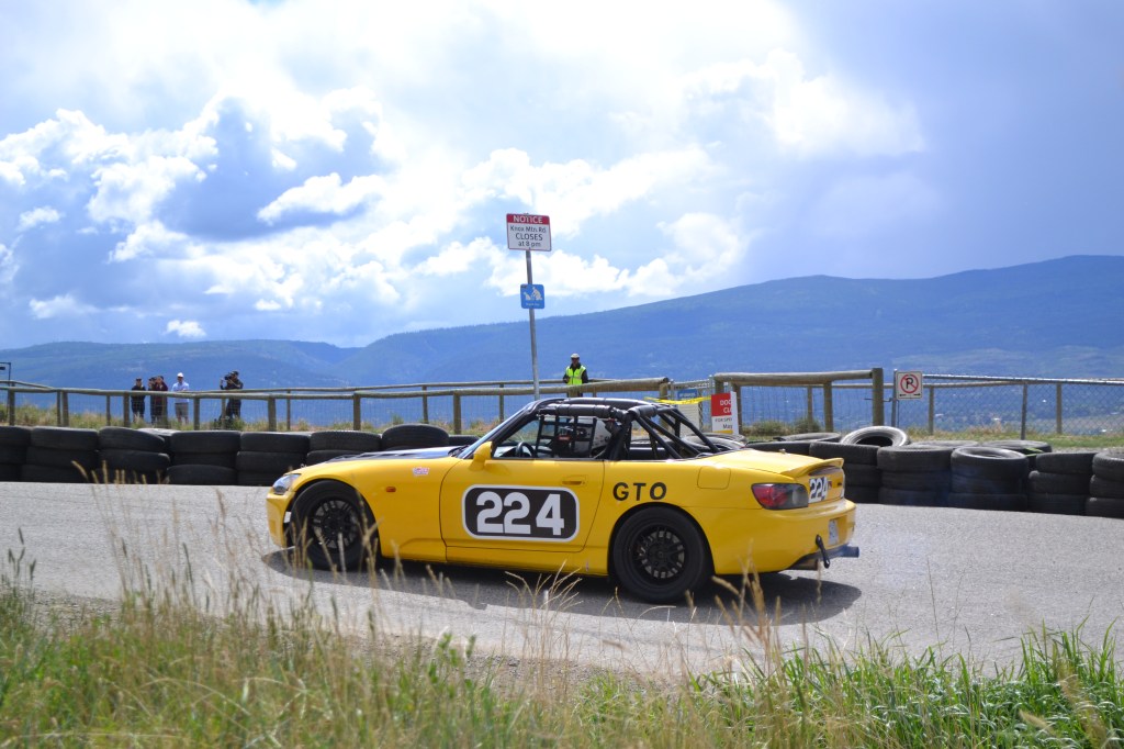 iN PHOTOS: Kelowna's 'unique' and 'thrilling' Knox Mountain Hill Climb | iNwheels iN PHOTOS: Kelowna's 'unique' and 'thrilling' Knox Mountain Hill Climb | iNwheels