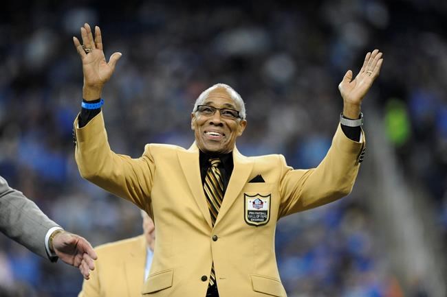 Ex-Detroit Lion Barney accuses pizza chain of discrimination | iNFOnews.ca
