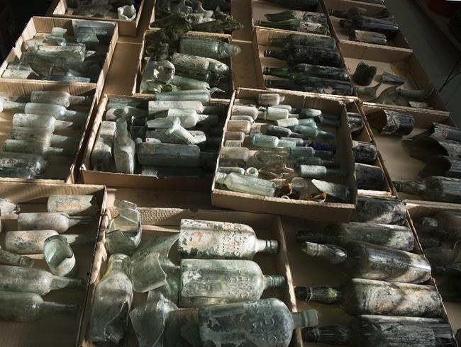 Israeli archeologists dig up liquor bottles of WWI troops | iNFOnews.ca