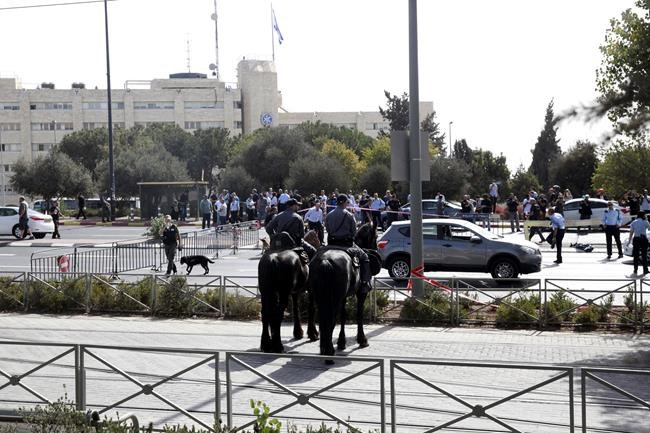 Israel: Palestinian shooter in Jerusalem kills 2, wounds 5 | iNFOnews.ca Israel: Palestinian shooter in Jerusalem kills 2, wounds 5 | iNFOnews.ca