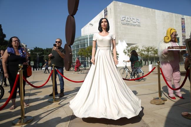 Israeli artist mocks culture minister with life-size statue | iNFOnews.ca Israeli artist mocks culture minister with life-size statue | iNFOnews.ca