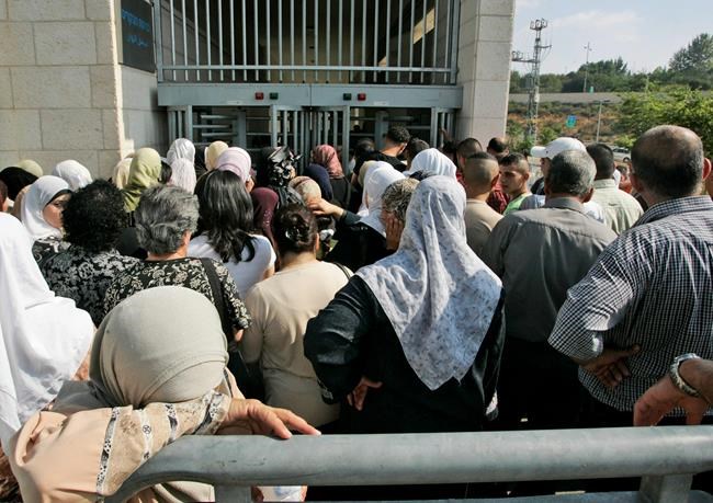 More Palestinians in Jerusalem seek Israeli citizenship | iNFOnews.ca