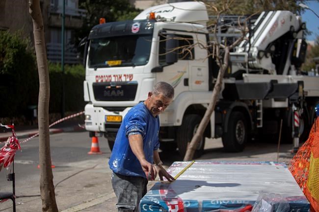 50 years on, Israel keeps tight grip on Palestinian economy | iNFOnews.ca CP165183559