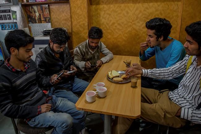 India blocks social media in Kashmir in wake of abuse videos | iNFOnews.ca India blocks social media in Kashmir in wake of abuse videos | iNFOnews.ca