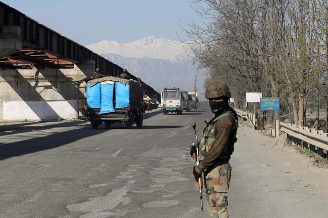 India bans key highway in Kashmir for 2 days a week | iNFOnews.ca India bans key highway in Kashmir for 2 days a week | iNFOnews.ca