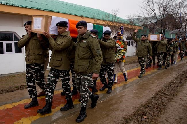 8 killed in India-Pakistan fighting amid high tensions | iNFOnews.ca CP2113505182
