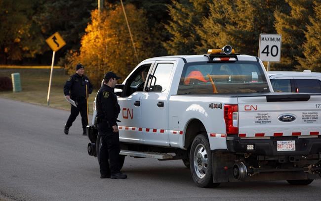 Neighbourhoods north of Edmonton allowed to go home after CN train derails | iNFOnews.ca Neighbourhoods north of Edmonton allowed to go home after CN train derails | iNFOnews.ca