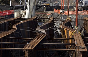 Investigators review why girders buckled in Edmonton bridge construction | iNFOnews.ca CP32315289