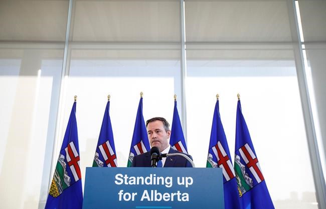 Little-used part of Constitution led to different carbon tax rulings: experts | iNFOnews.ca