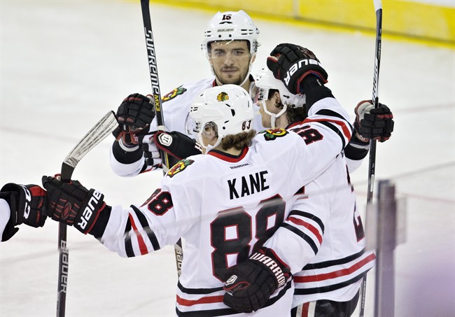Corey Crawford makes key save in overtime for Blackhawks' 4-3 win over Oilers | iNFOnews.ca CP35379692