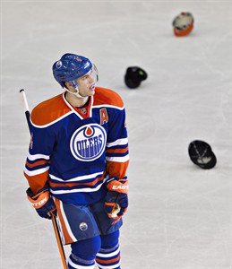 Jeff Skinner, Tyler Hall and Roberto Luongo win NHL weekly awards | iNFOnews.ca Jeff Skinner, Tyler Hall and Roberto Luongo win NHL weekly awards | iNFOnews.ca