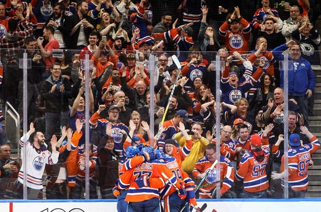 Draisaitl and McDavid lead way as Oilers move into first in Pacific Division | iNFOnews.ca