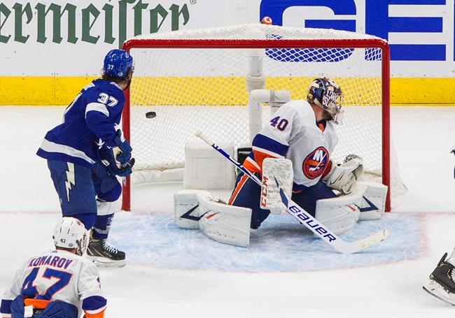 Kucherov scores late; Lightning take 2-0 lead over Islanders | iNFOnews.ca