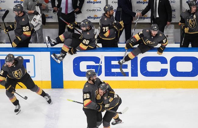 Golden Knights eliminate Blackhawks with 4-3 win in Game 5 | iNFOnews.ca Golden Knights eliminate Blackhawks with 4-3 win in Game 5 | iNFOnews.ca