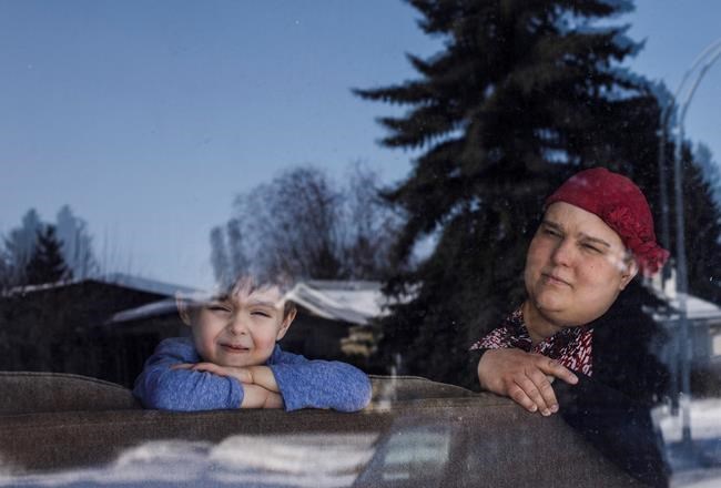 'A dystopian movie': People with compromised immune systems live in fear of COVID-19 | iNFOnews.ca CP1095130942