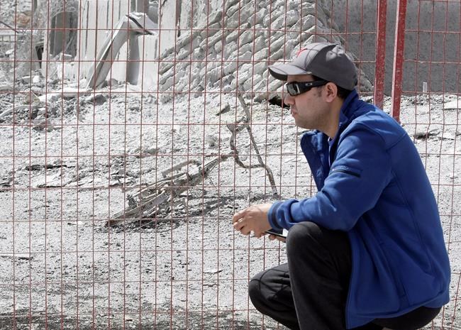 'There's nothing left': The story of one man's return to Fort McMurray | iNFOnews.ca