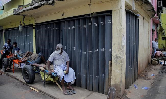 Customs strike cripples businesses in Sri Lanka's capital | iNFOnews.ca