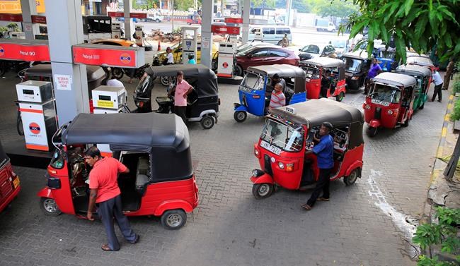Oil workers' strike triggers gas lines in Sri Lanka | iNFOnews.ca CP2024146081