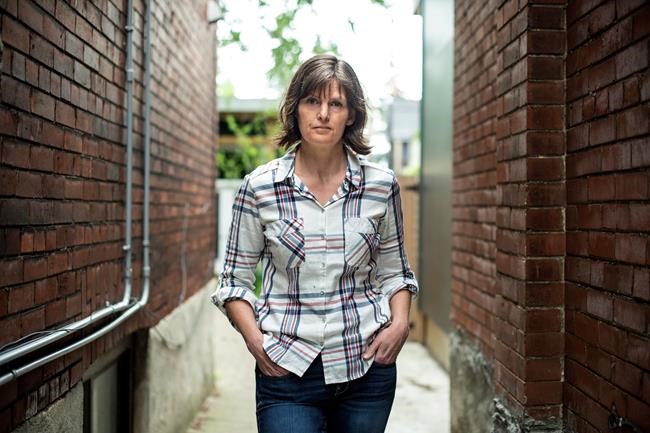 Mom who removed anti-abortion flyers from mailboxes reconsiders her approach | iNFOnews.ca Mom who removed anti-abortion flyers from mailboxes reconsiders her approach | iNFOnews.ca