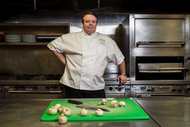 Campus food providers under pressure from student tastes to revamp menus | iNFOnews.ca
